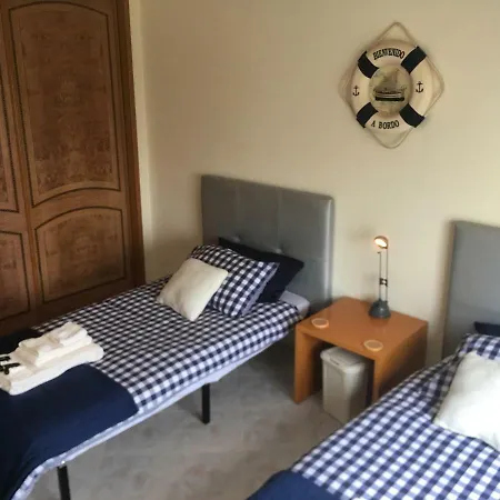 Quiet Overlooking The Swimming Pool アルマカオ・デ・ペラ