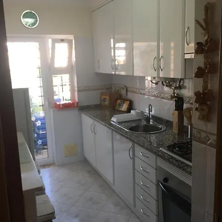 Quiet Overlooking The Swimming Pool * Армасан-де-Пера