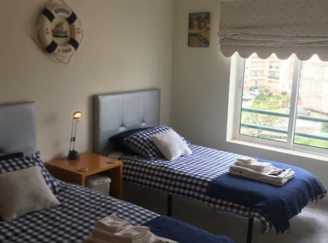 아파트 Quiet Overlooking The Swimming Pool