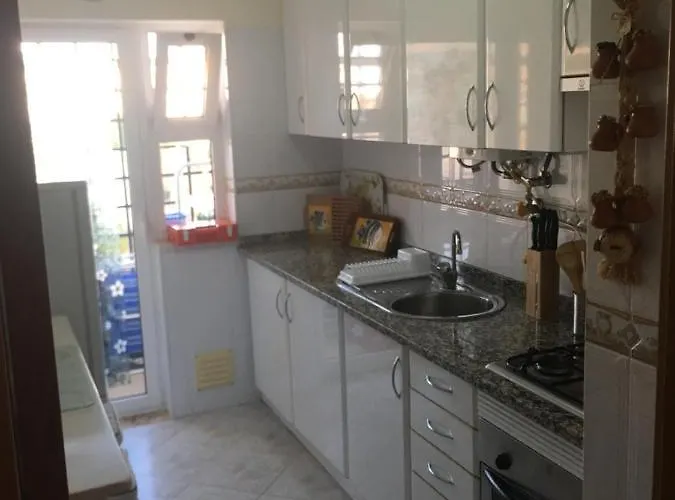 Quiet Overlooking The Swimming Pool * Armação de Pêra