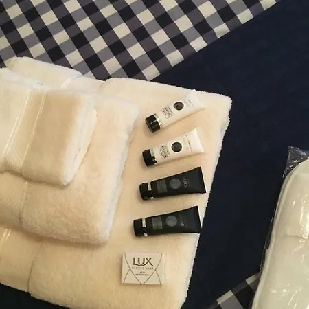 Quiet Overlooking The Swimming Pool * Armação de Pêra