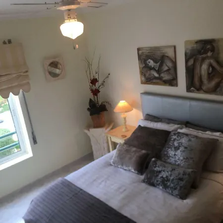 Quiet Overlooking The Swimming Pool Appartement Armação de Pêra