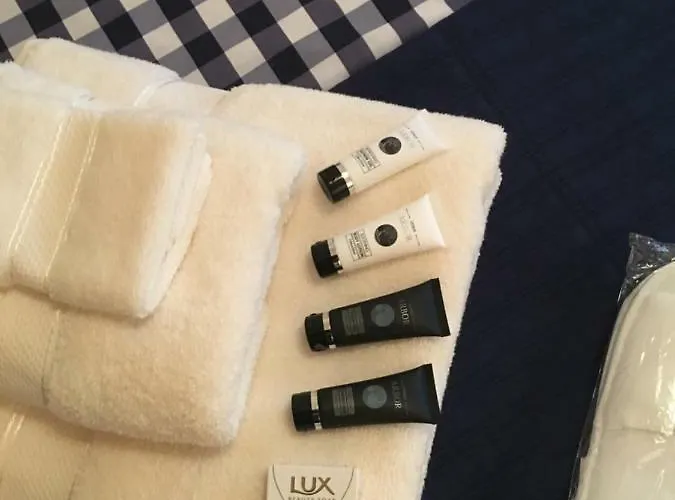 Quiet Overlooking The Swimming Pool * Armação de Pêra